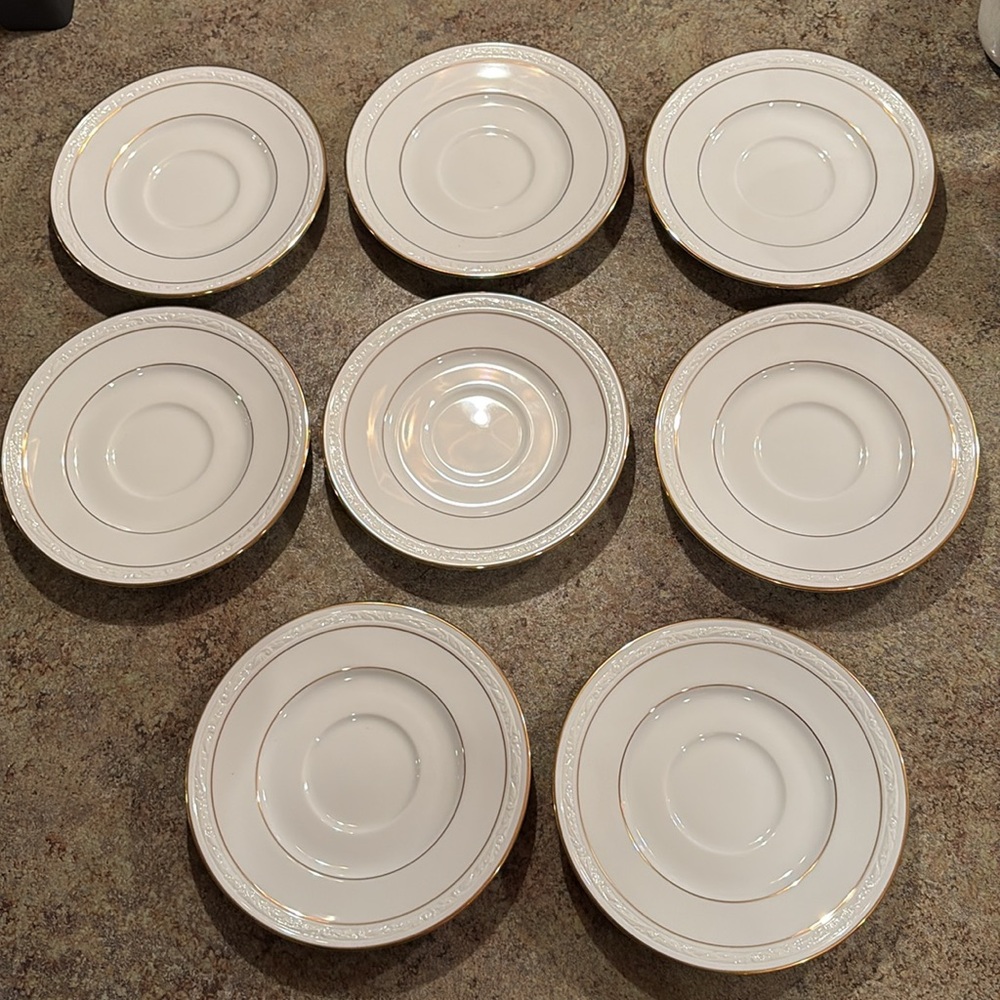 Noritake Teacups and Saucers - Picture 4 of 12